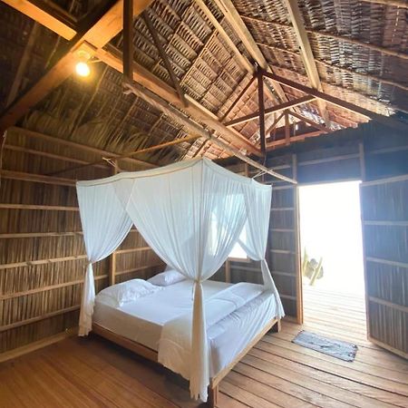 Mambetron Homestay Raja Ampat Pulau Mansuar Zewnętrze zdjęcie